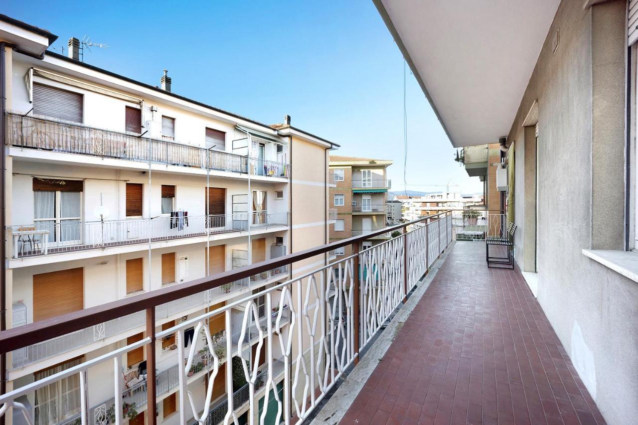 Casa Rose Di Mare Apartment Албенга Екстериор снимка
