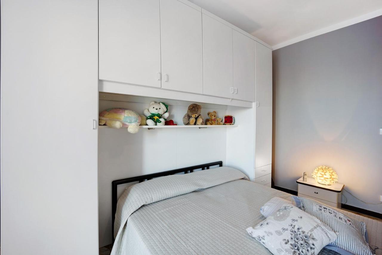 Casa Rose Di Mare Apartment Албенга Екстериор снимка