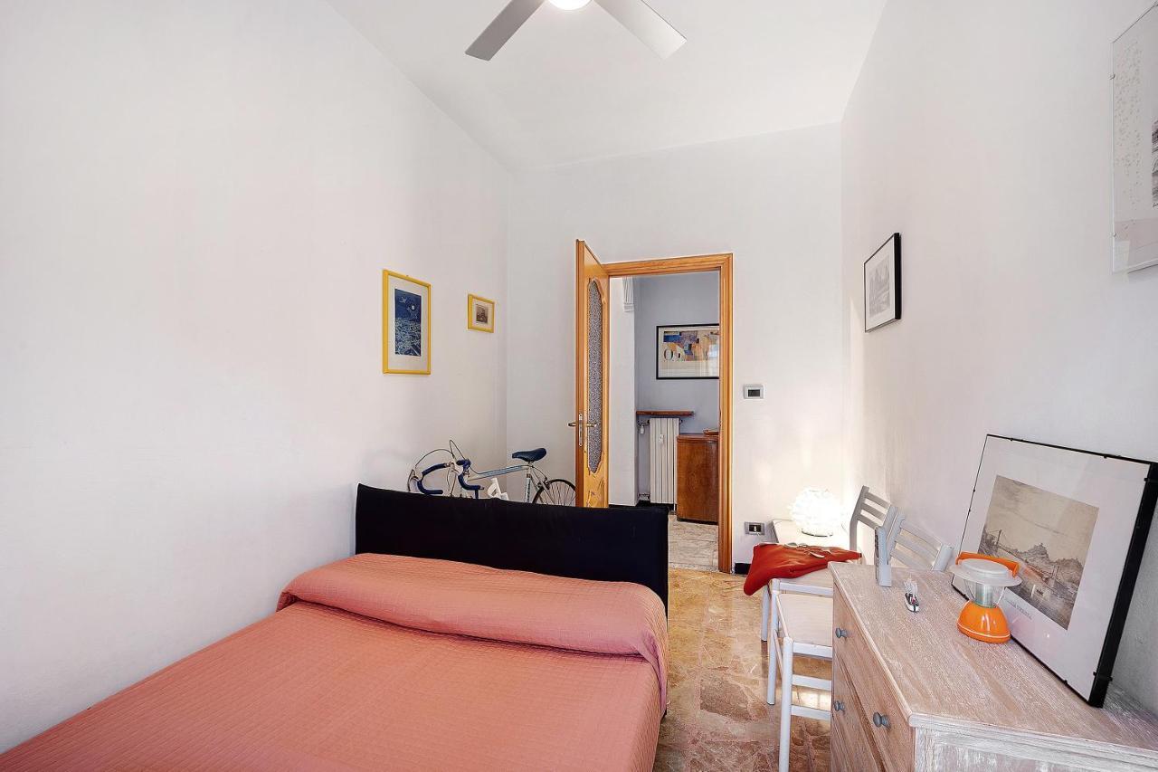 Casa Rose Di Mare Apartment Албенга Екстериор снимка