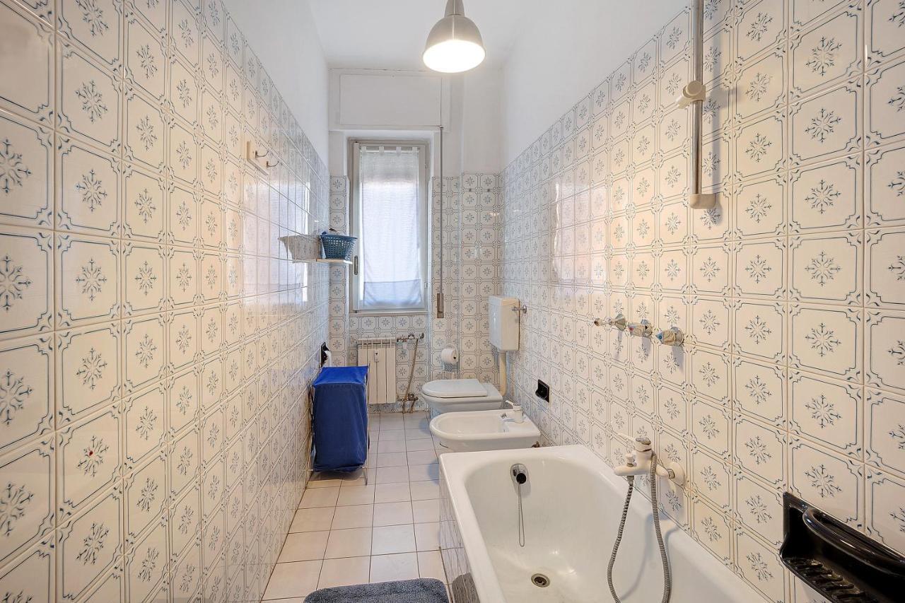 Casa Rose Di Mare Apartment Албенга Екстериор снимка